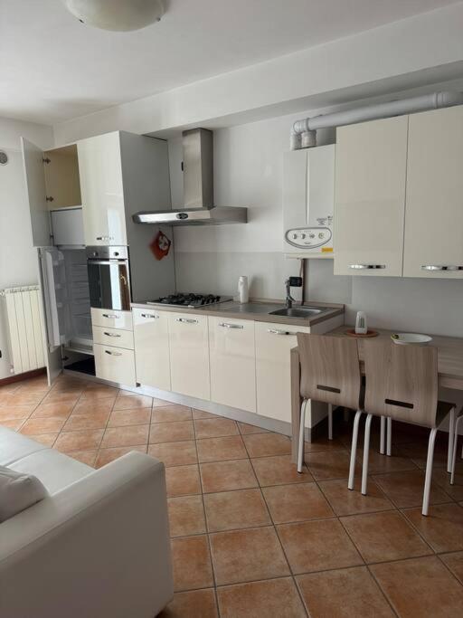 Suite Panoramica Casa Vacanza Di Alex G Oltre il Colle Dış mekan fotoğraf