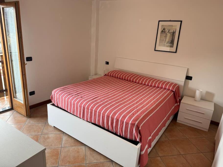 Suite Panoramica Casa Vacanza Di Alex G Oltre il Colle Dış mekan fotoğraf