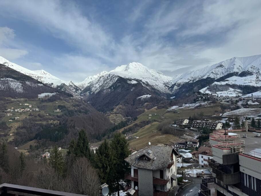 Suite Panoramica Casa Vacanza Di Alex G Oltre il Colle Dış mekan fotoğraf